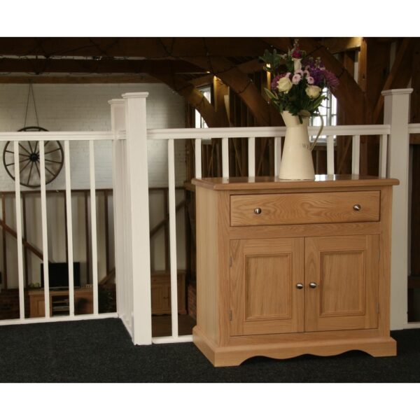 Pelham 3' Sideboard