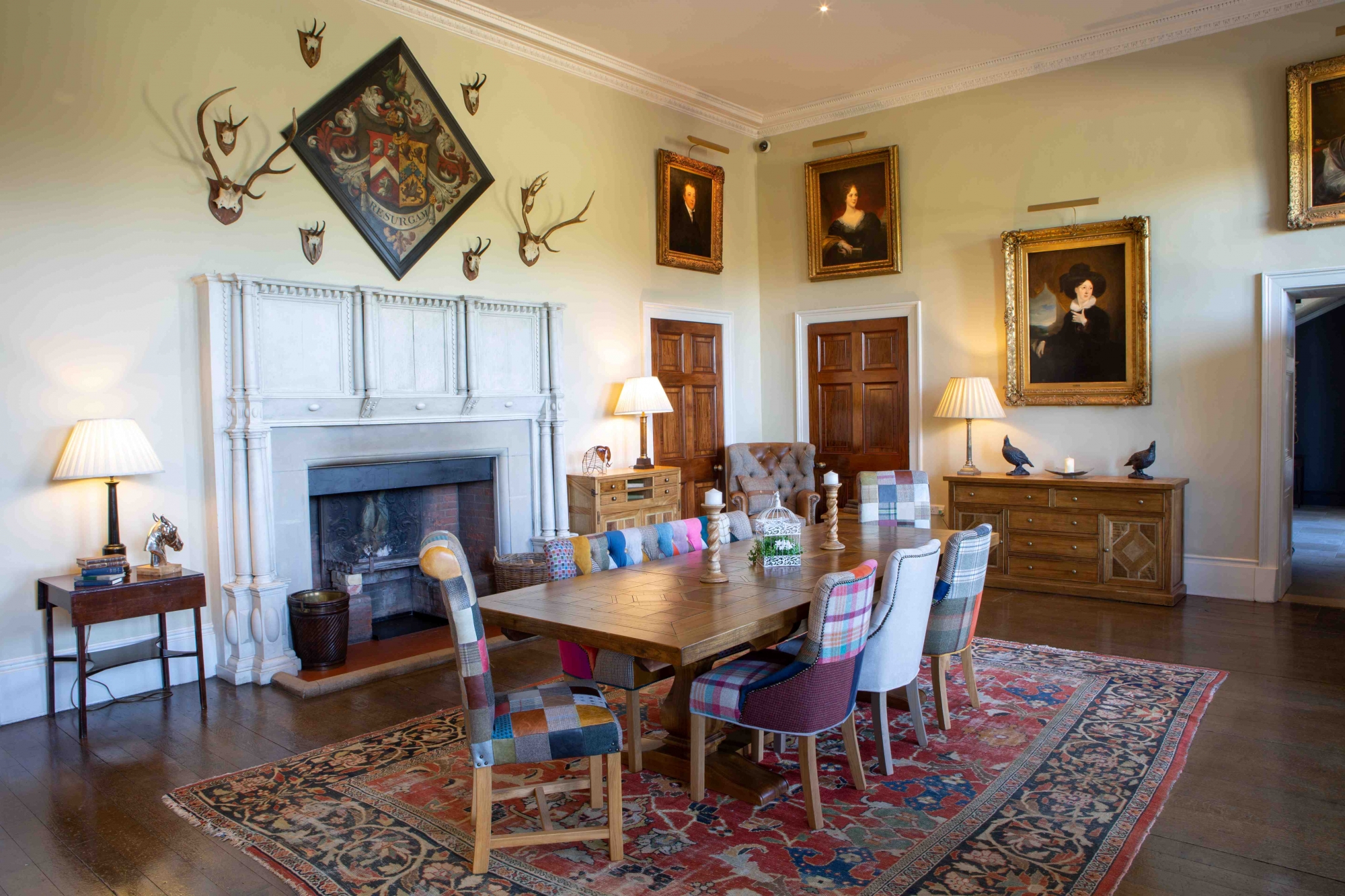 Welbeck Dining Table - Image 2