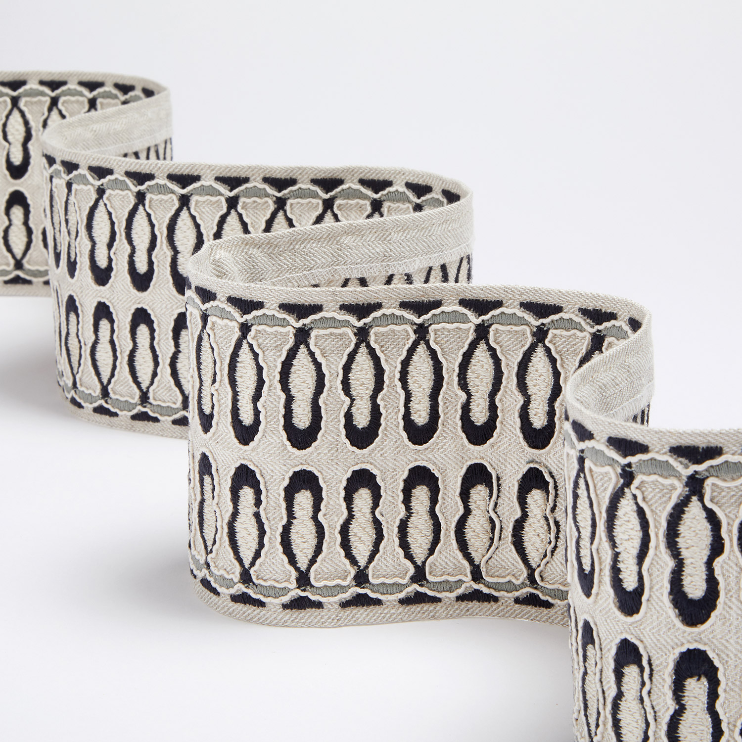 Tudor Braid - Image 4