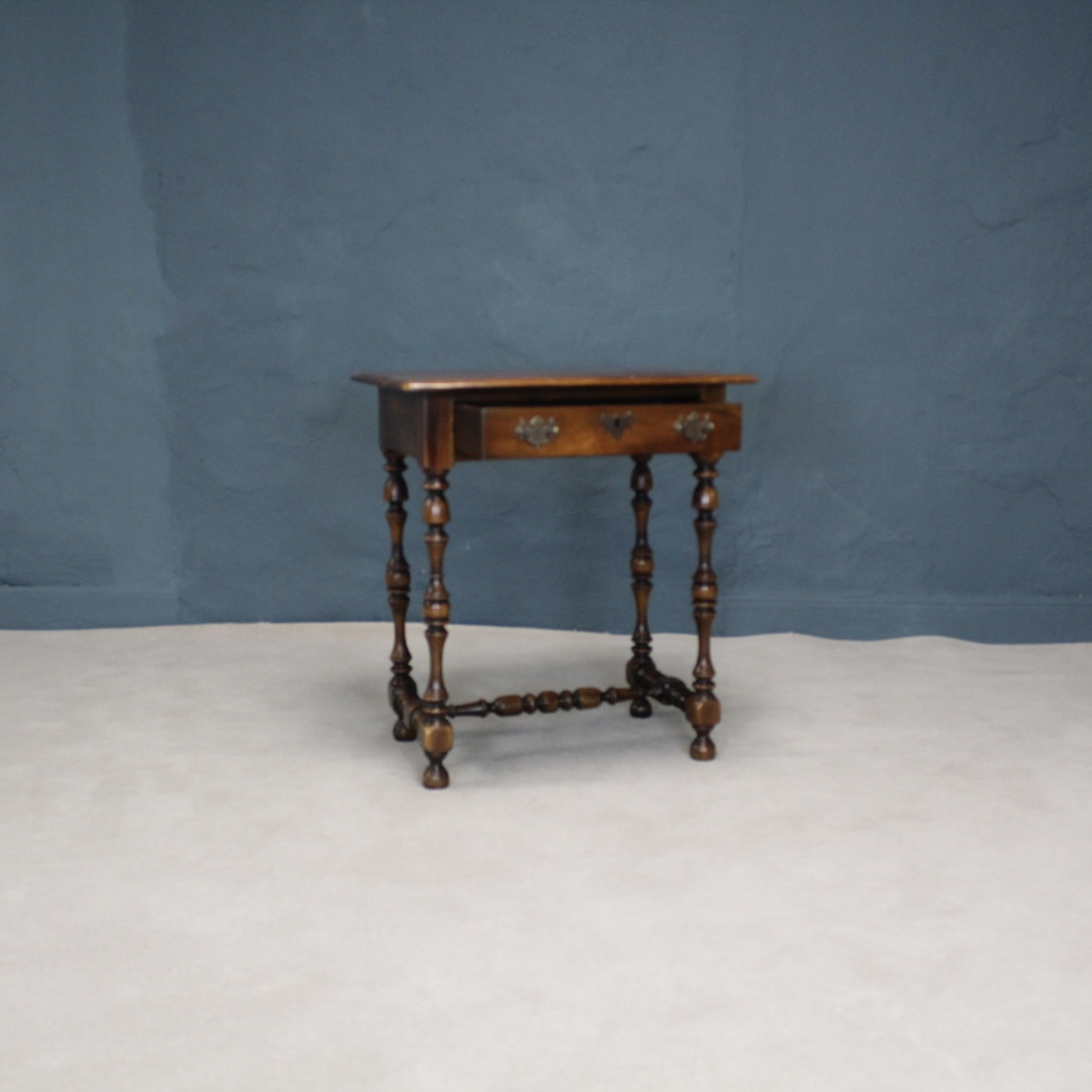 Console Table in Solid Walnut with Drawer - Image 2