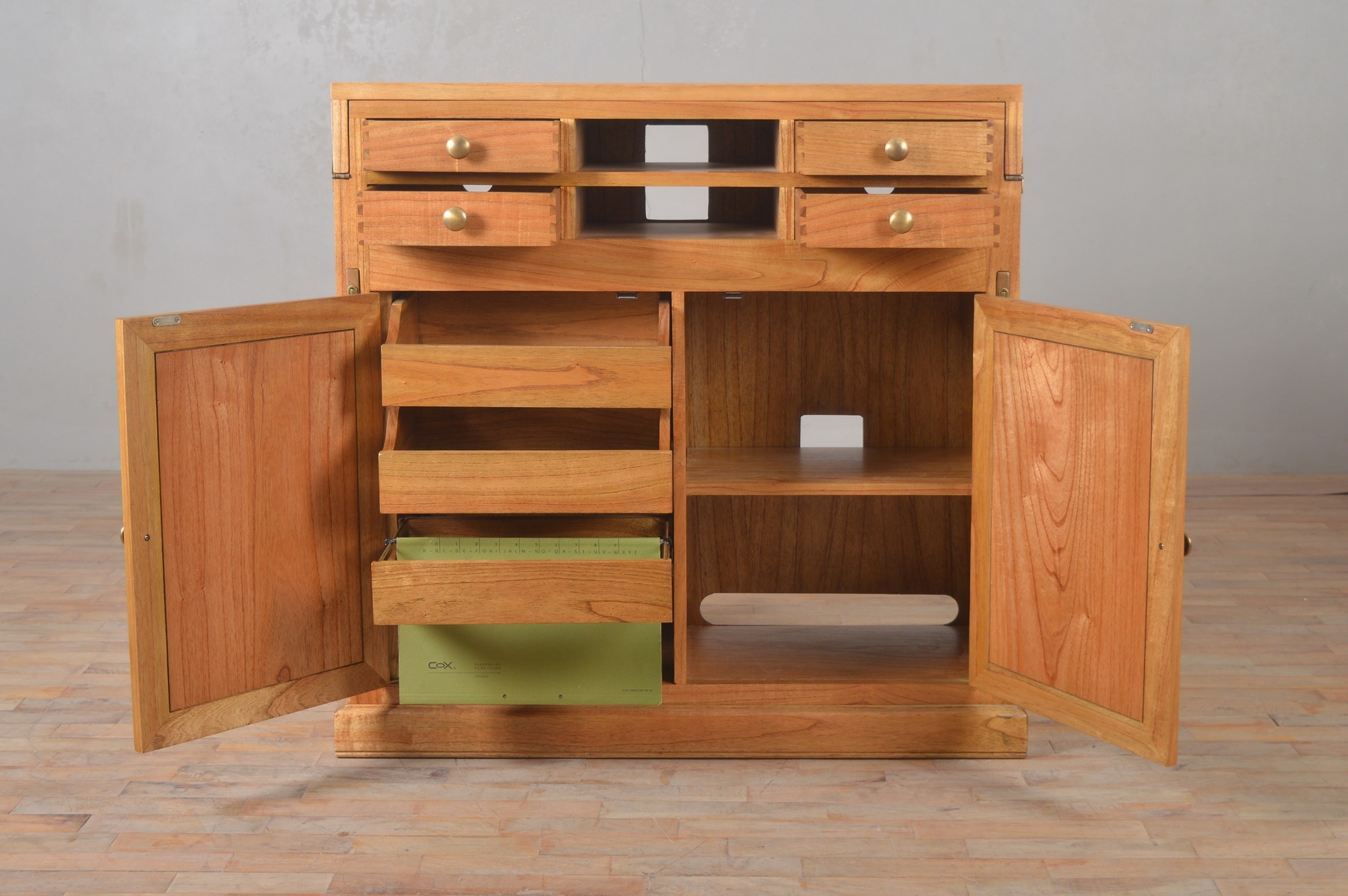 Welbeck Campaign Desk - Image 8