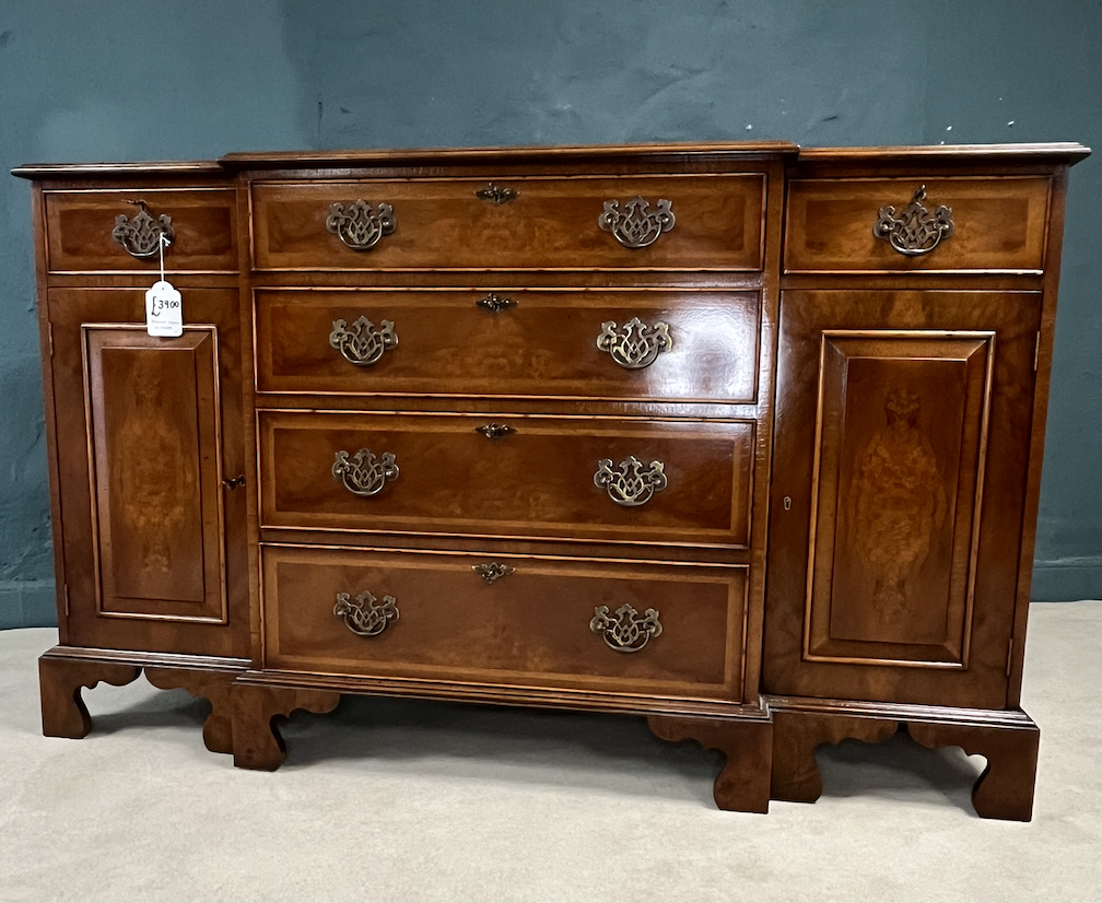 Mahogany and Walnut Large Sideboard - Image 3