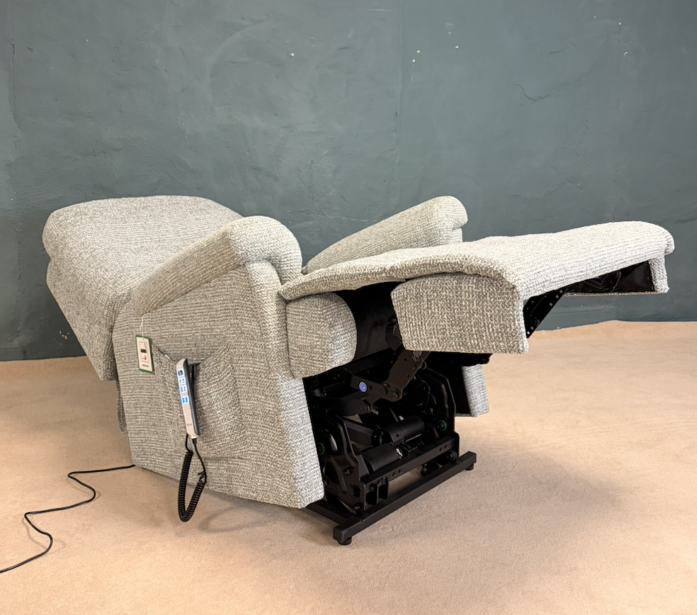 Sherborne Beaumont Standard Lift & Rise Electric Chair - Image 3